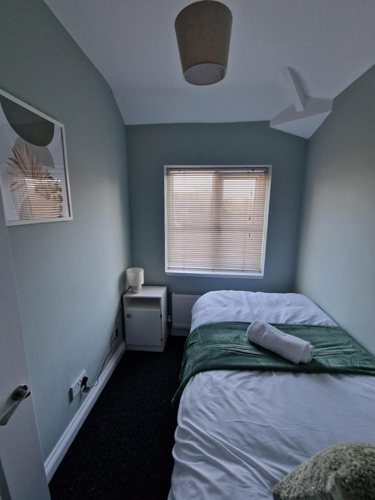 Cosy 3 Bed House Excellent Location Nec Bhx Hs2 * Birmingham
