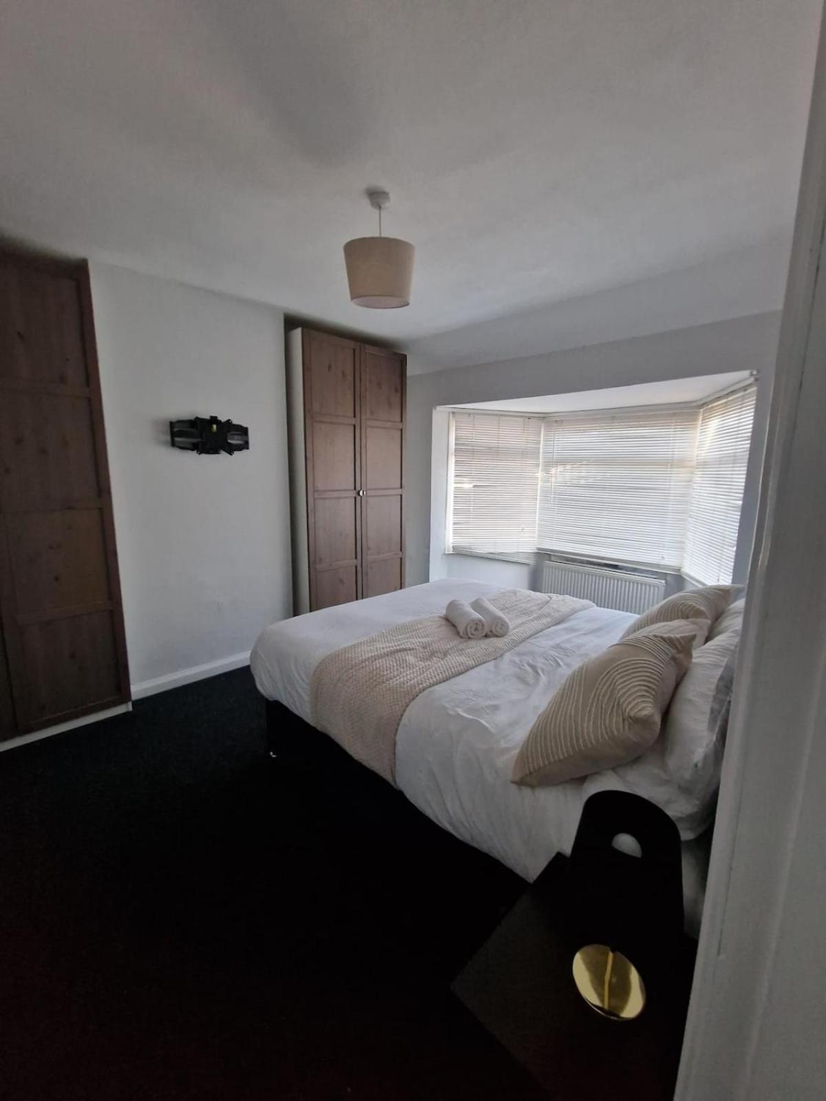 Cosy 3 Bed House Excellent Location Nec Bhx Hs2 Birmingham