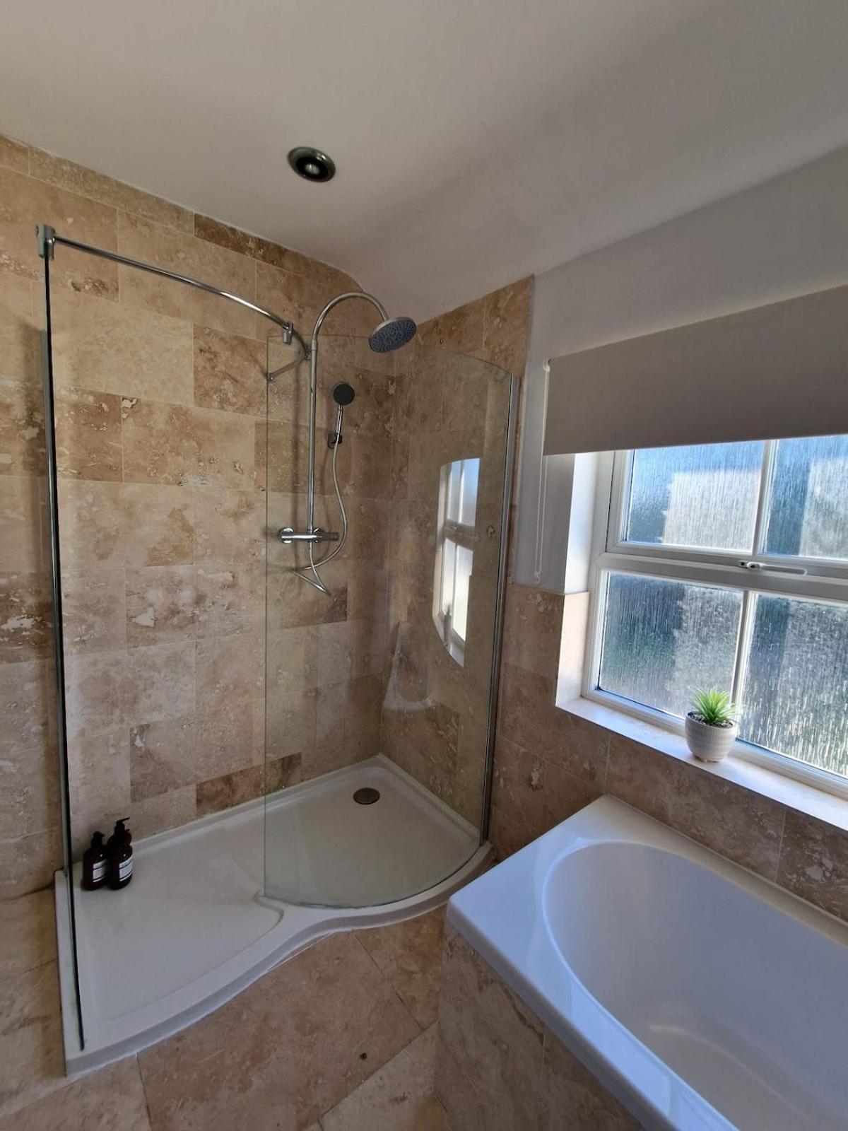 Cosy 3 Bed House Excellent Location Nec Bhx Hs2 Holiday home Birmingham